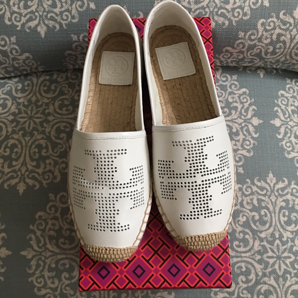 🚫SOLD🚫 New Tory Burch Perforated Espadrille 6.5 - Picture 1 of 6